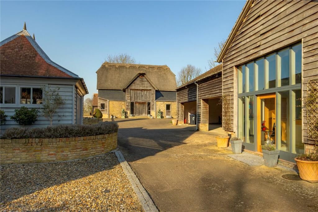 Leisure Barn