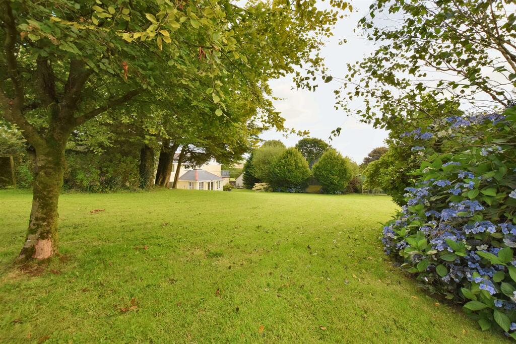 Gardens &amp; Grounds