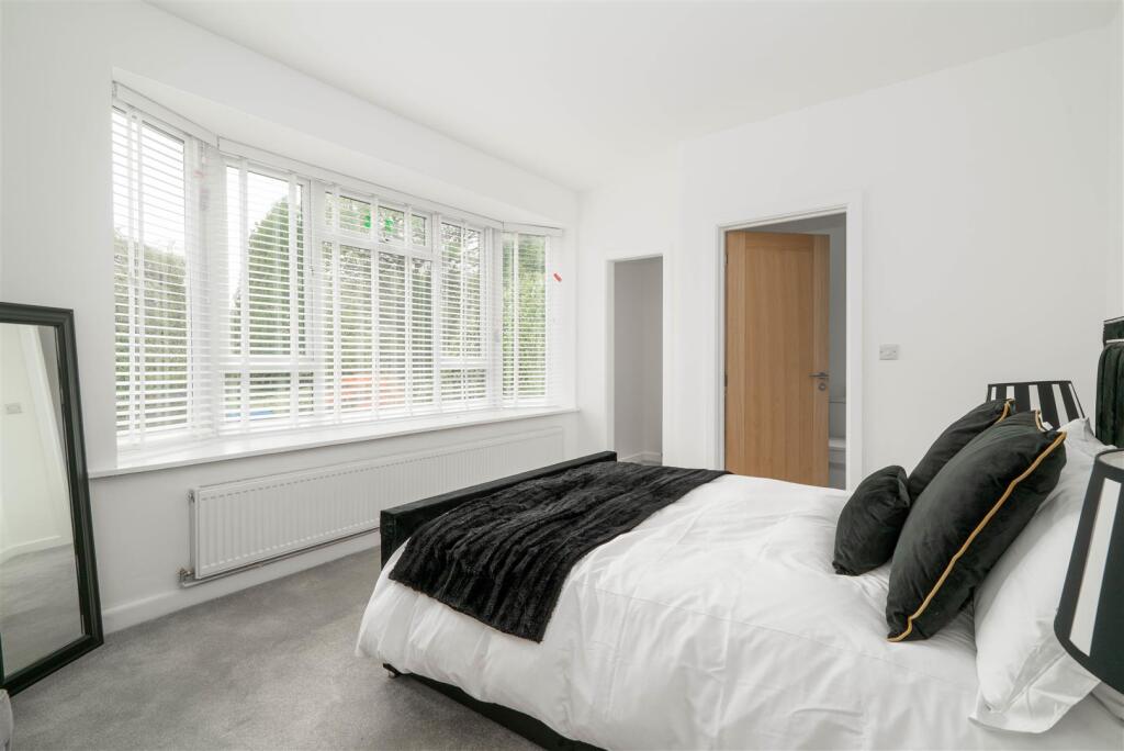 Bedroom1.jpg