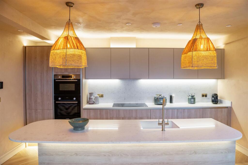 Queens Square, 7, Penhouse_040.jpg