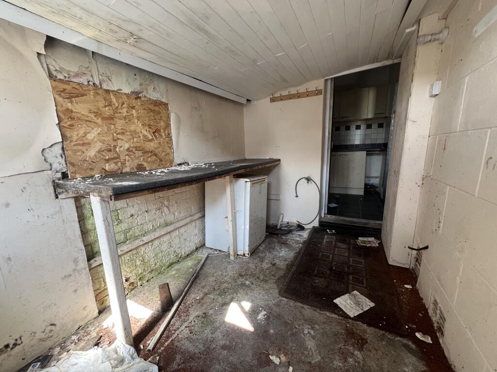 ENTRANCE HALL T202505011129.jpeg