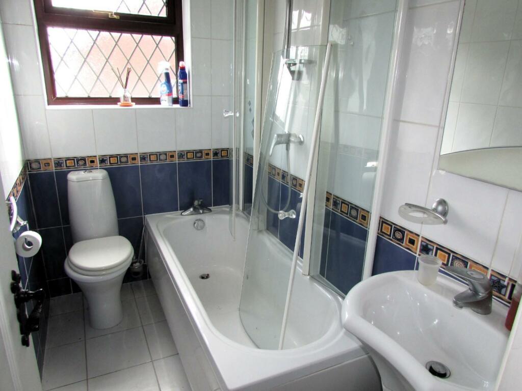 SycamoreGv5bath.JPG
