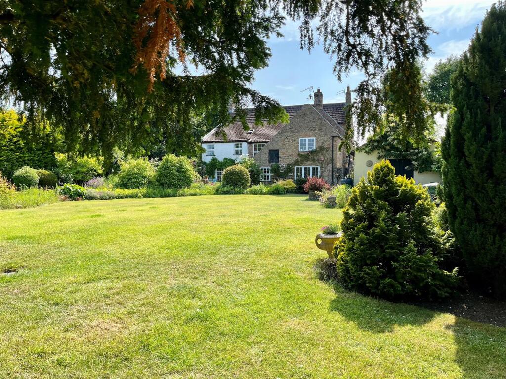 Rear Elevation - image two.jpg