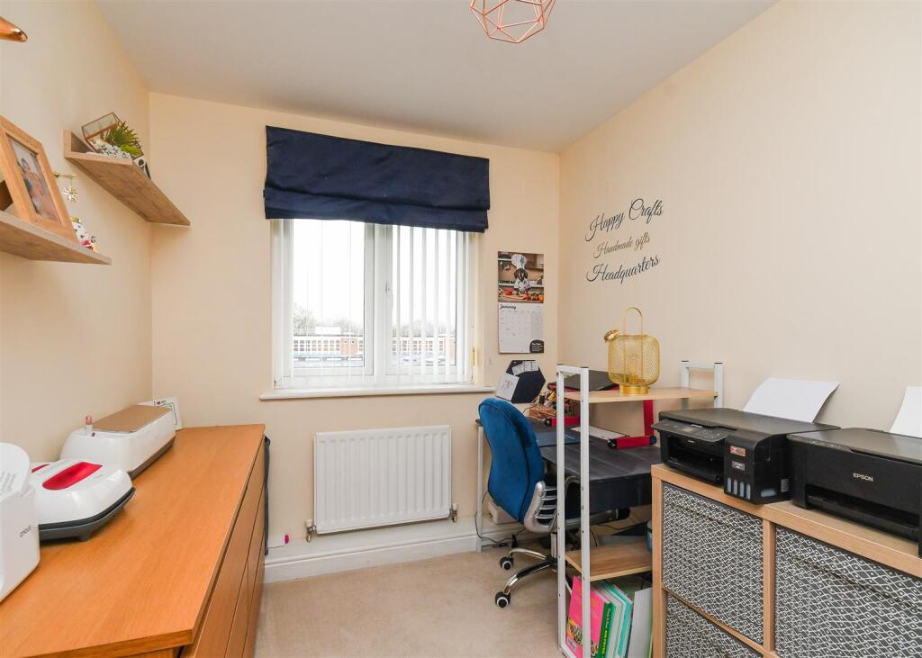 7 Griffiths Drive - Bedroom 4.jpg