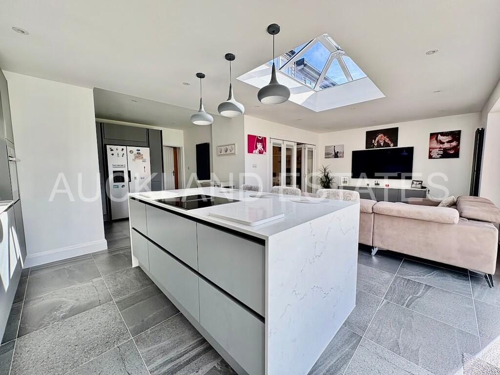 image00014-175809...