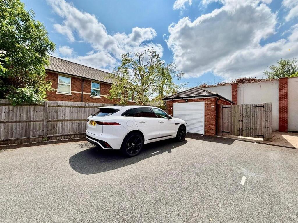 WhatsApp Image 2025-06-17 at 11.51.47_f99c1b7b.jpg