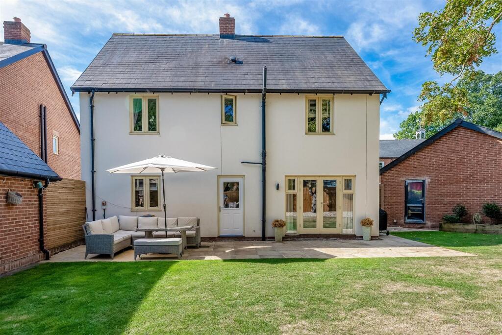 1 Fynes Way-18.jpg