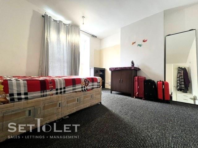 31 Chartley Road, LE31AB - Sale 9.jpg