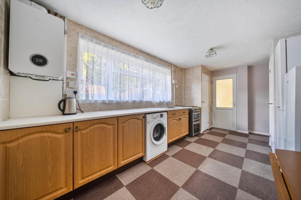1354895-4-68d15f75ae3a2.jpg