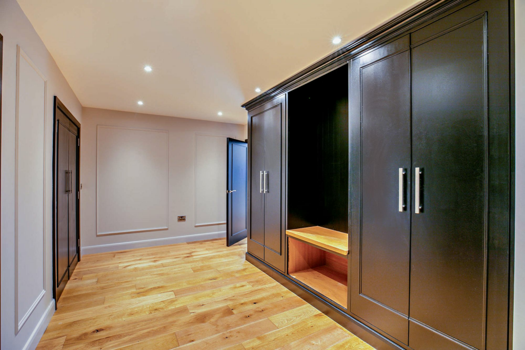UTILITY / BOOT ROOM / EVERYDAY ENTRANCE HALL