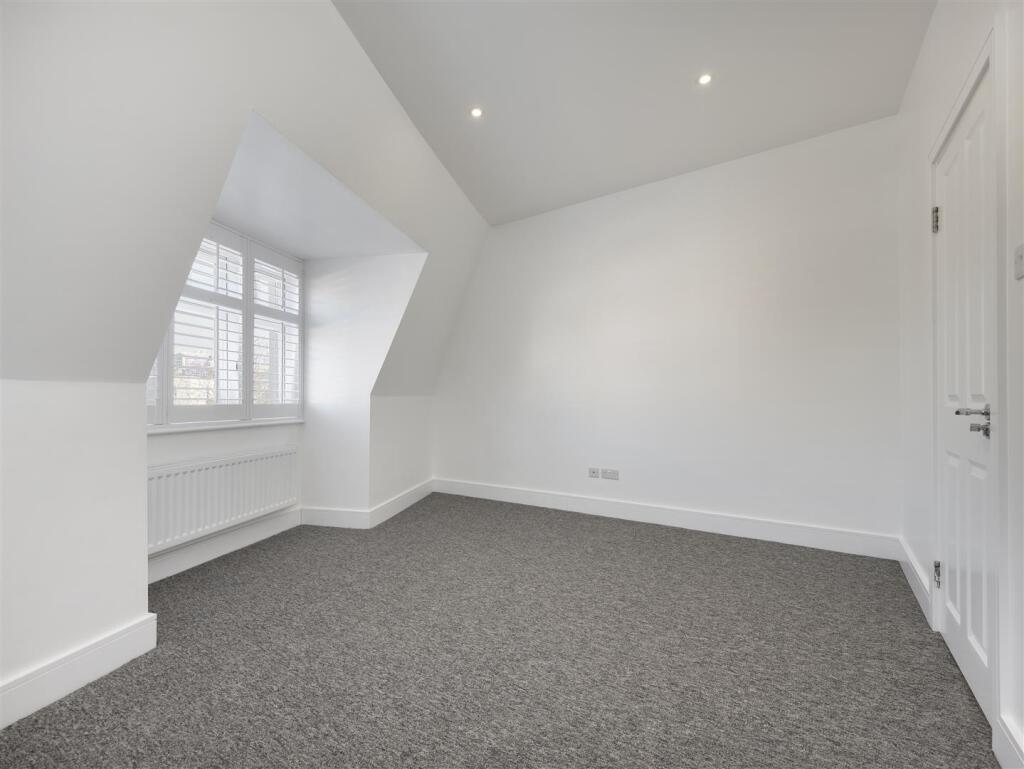 Bedroom 3.jpg
