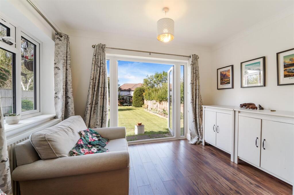 NORTH VIEW CRESCENT (17).jpg