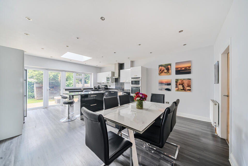 1299605-13-683742...