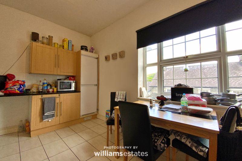 Flat 2 Kitchen