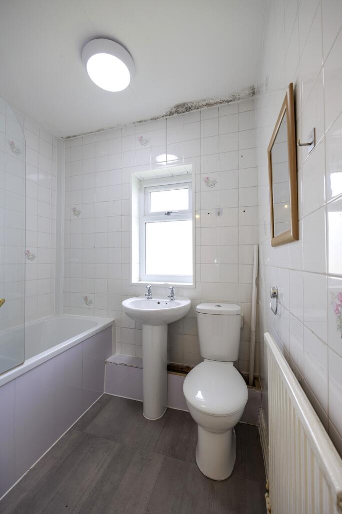 1 Brookside close-21