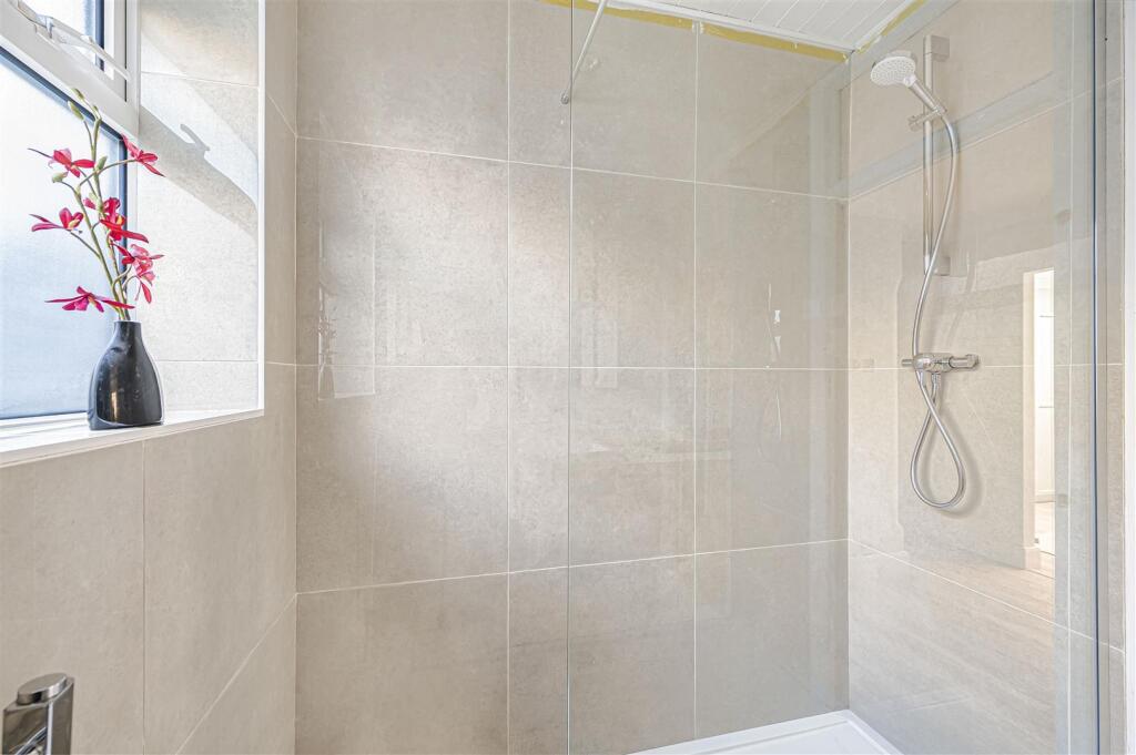Shower Room/WC
