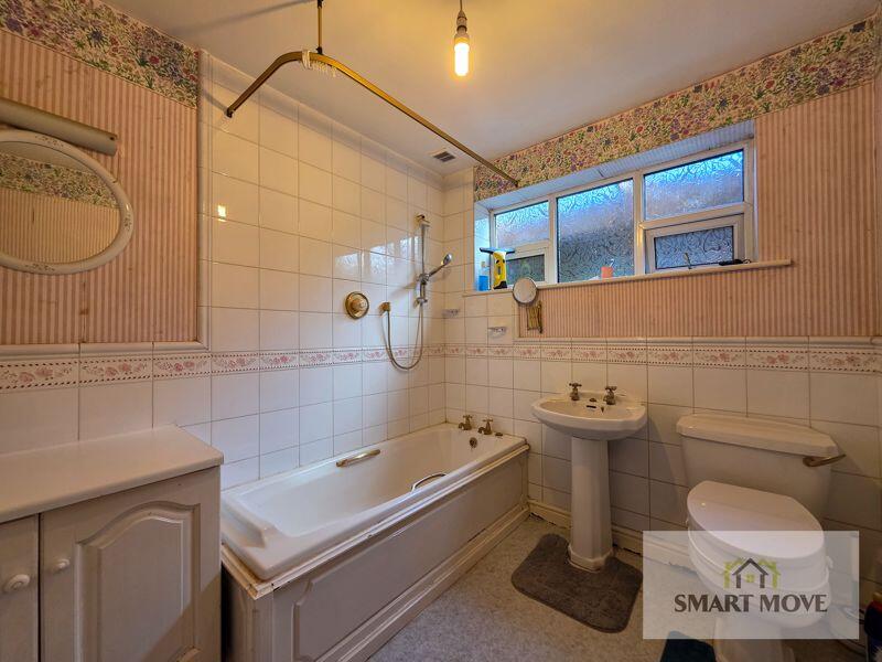 Ground Floor Bathroom