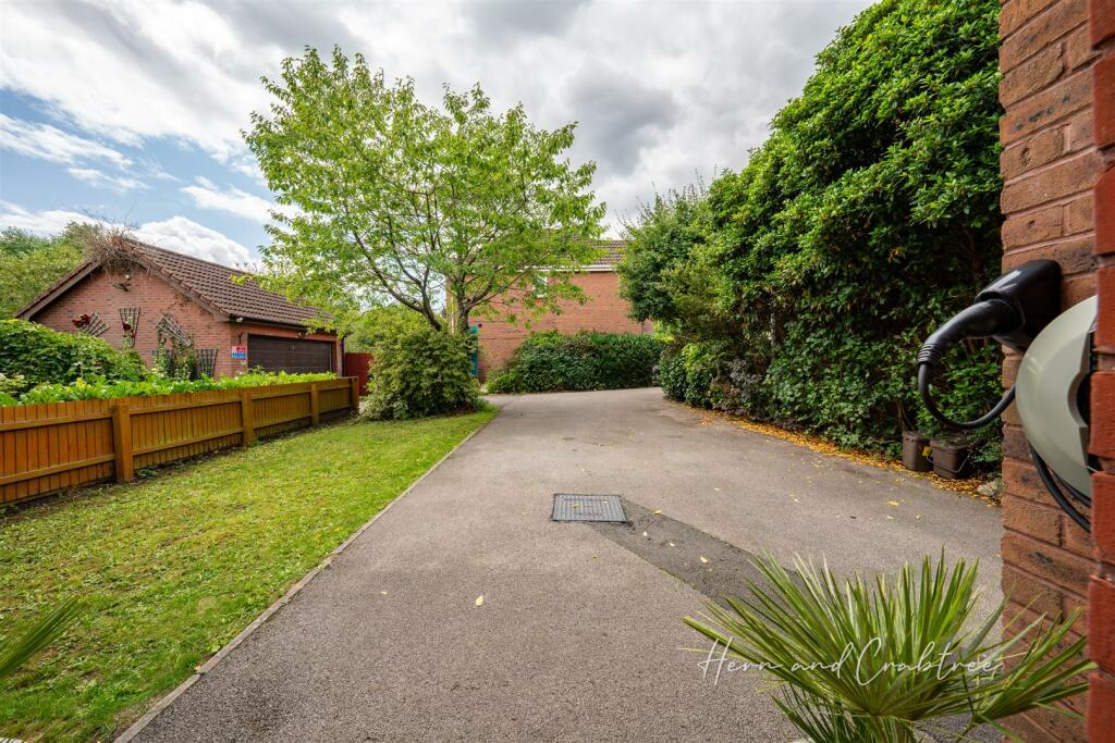 Page Drive, HernCrabtree (16).jpg