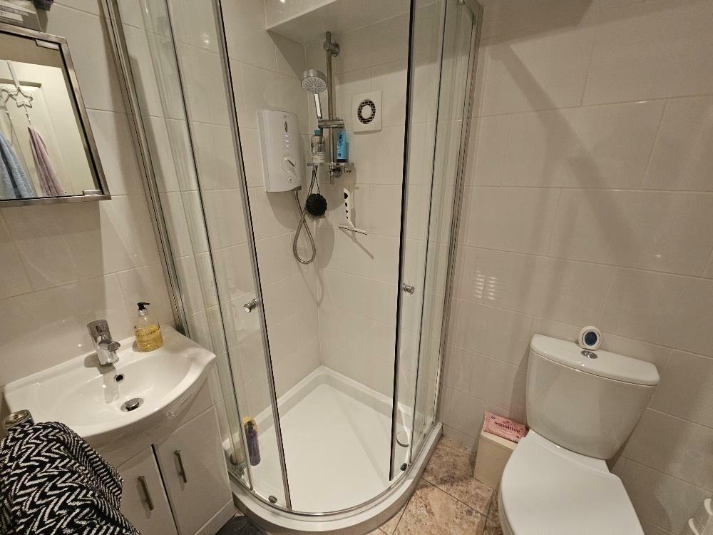 Annex Shower Room