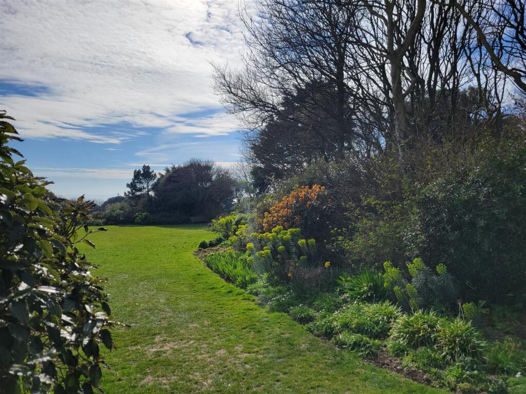 Sussex Square Gardens