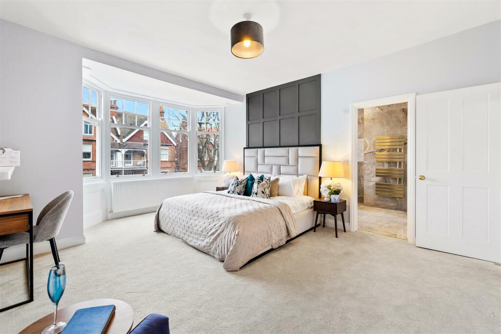 10 Pembroke Crescent Renovation Full Res-14.jpg