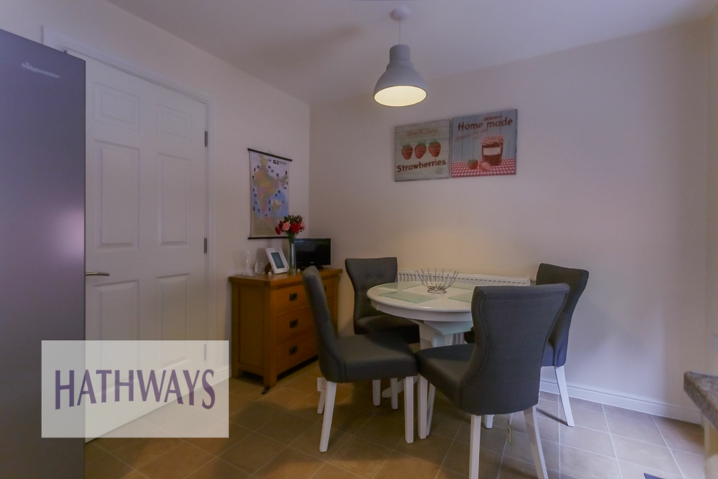 Fitted kitchen/diner