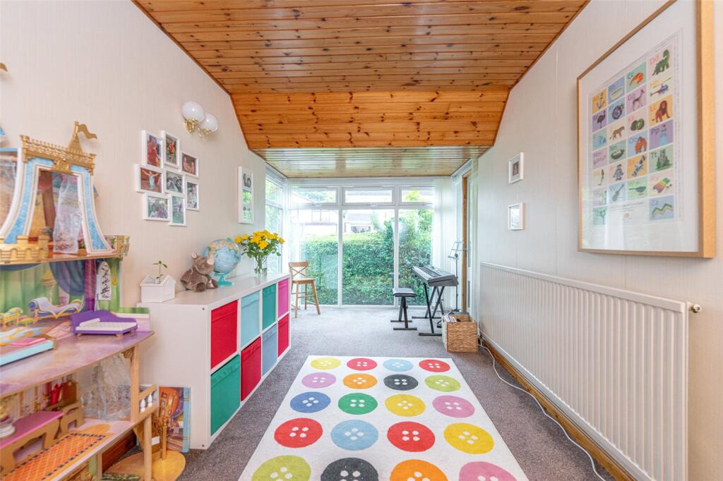 Family Room Alt