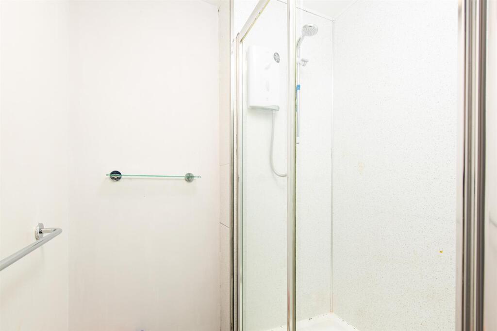 Shower.jpg