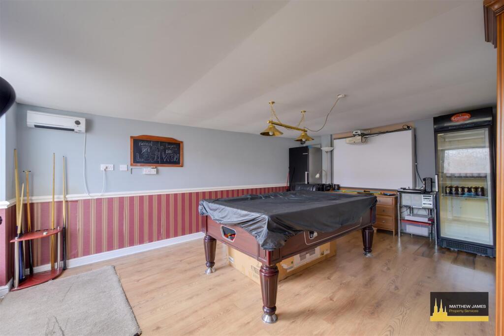 Games Room/Garage