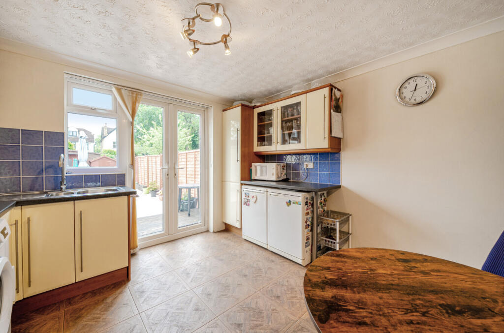 1293648-6-6825d5e...