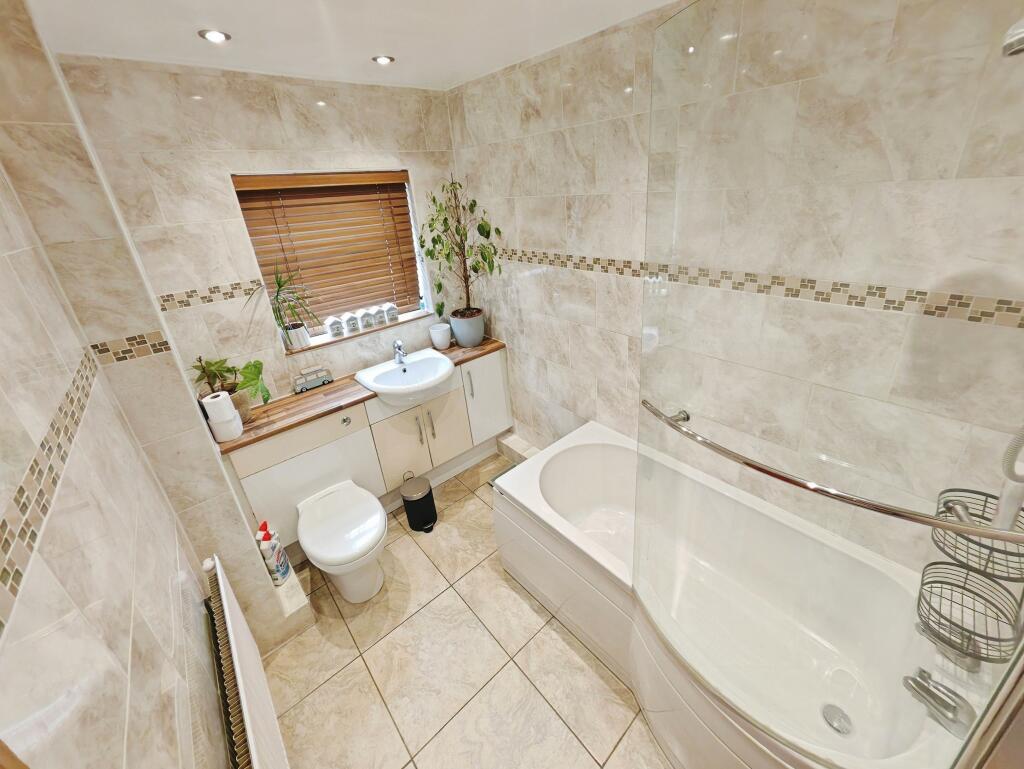 Ground Floor Bathroom