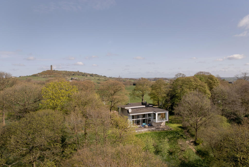 208439 - Farnley Hey, Huddersfield, West Yorksh...