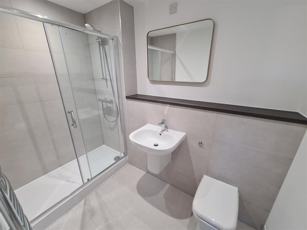 Ensuite Shower Room