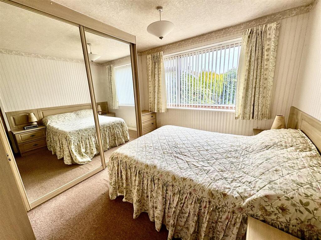 Bramleys Estate Agents - Sefton Avenue - Elland (1