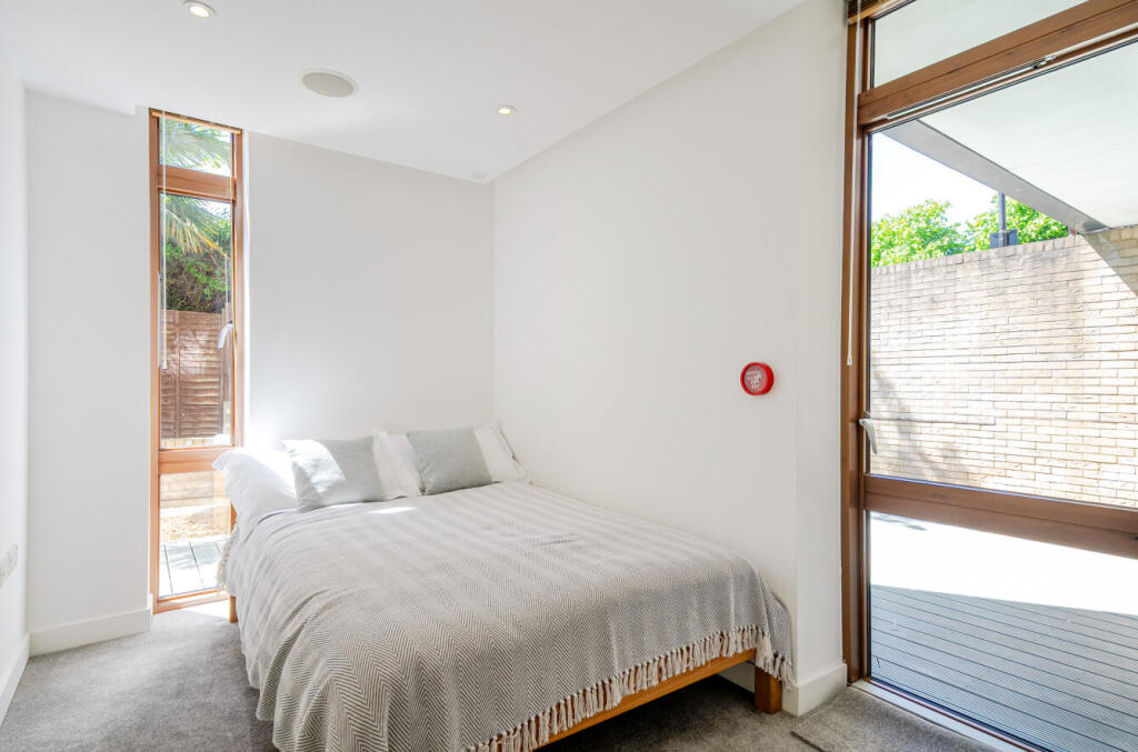 23-681dffe6a3db9-...