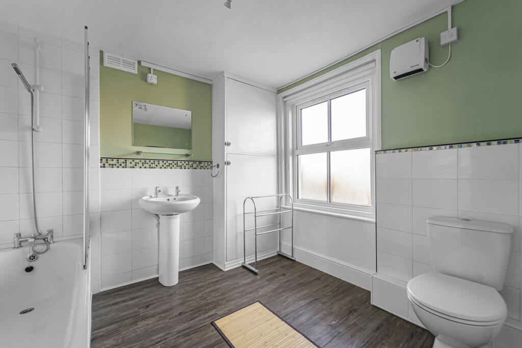 Family bathroom