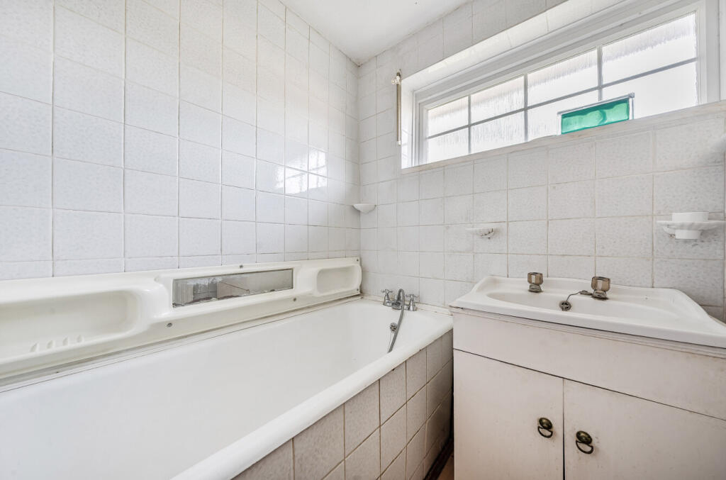 54-68238f8270ad2-...