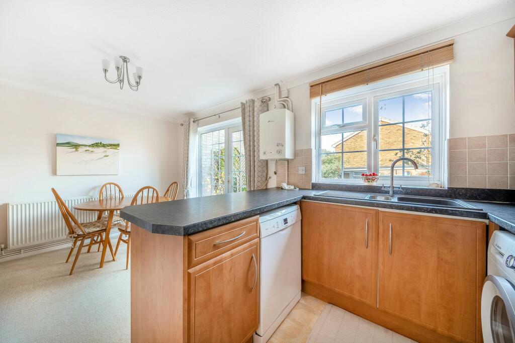 Kitchen (2)