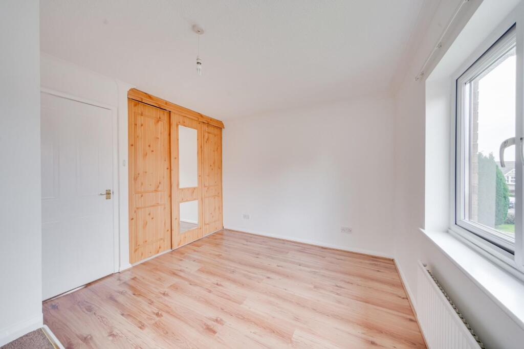 1.5 - bed 1.jpg