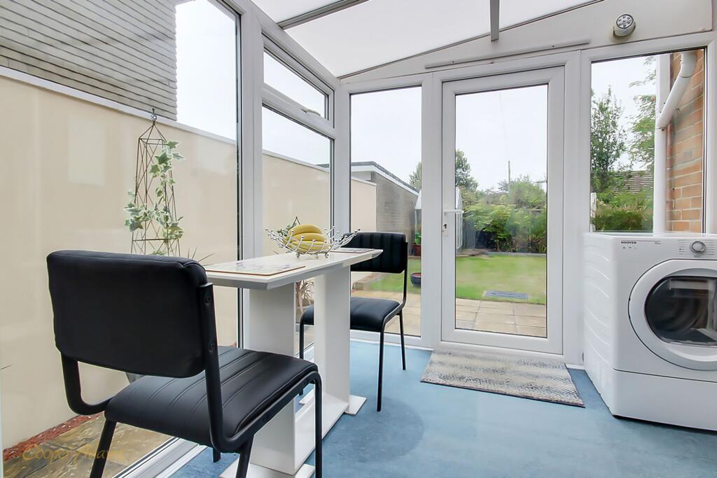 Breakfast Room