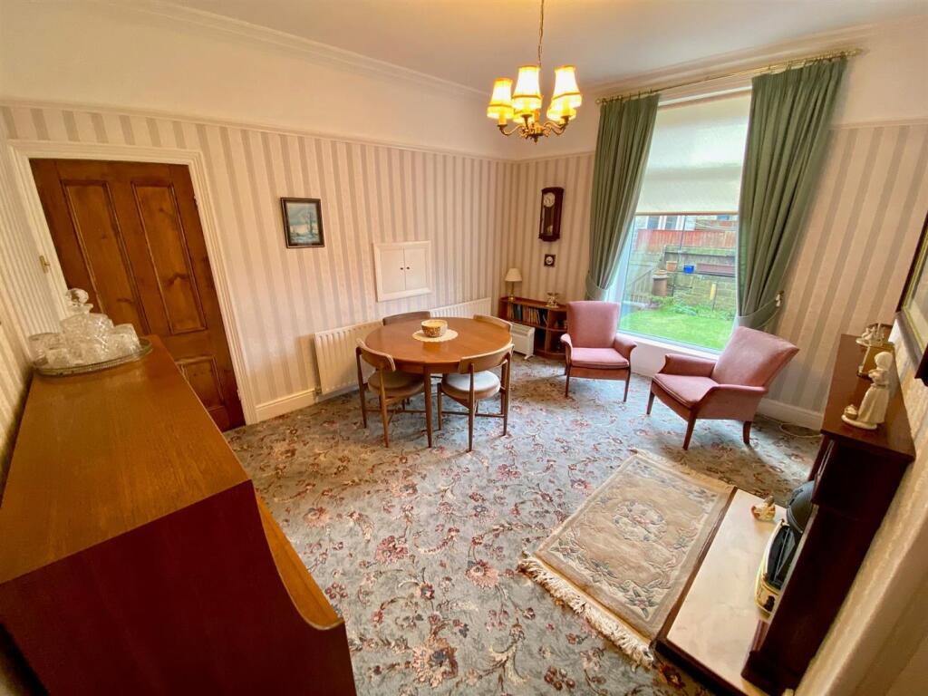 Dining room2.jpg