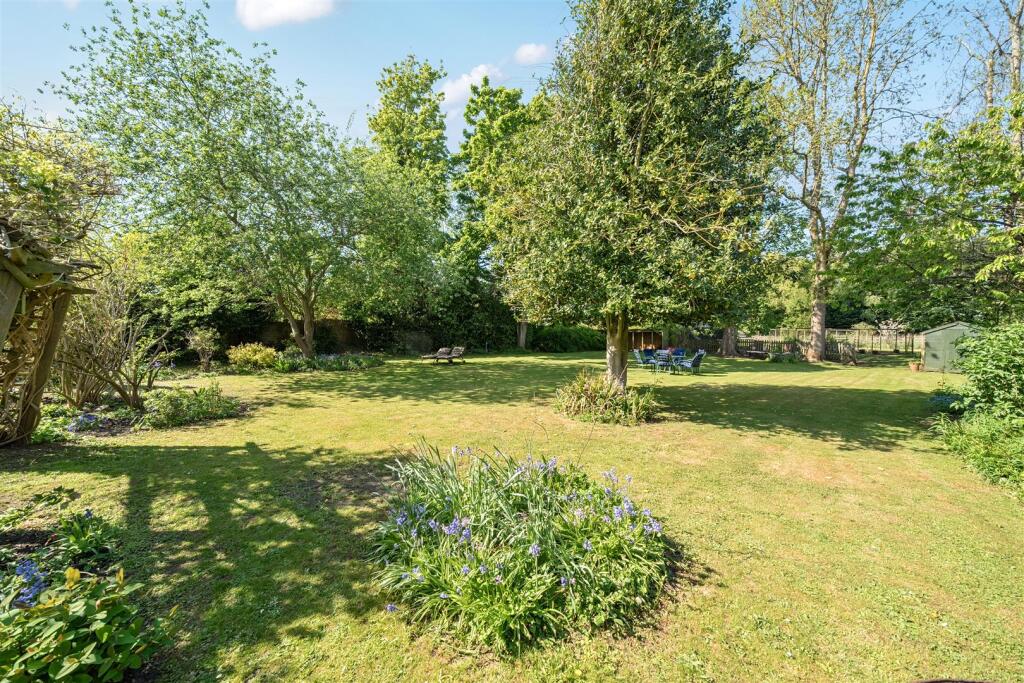 Rectory Cottage, 21 Hartwell Road, Aston (1).jpg