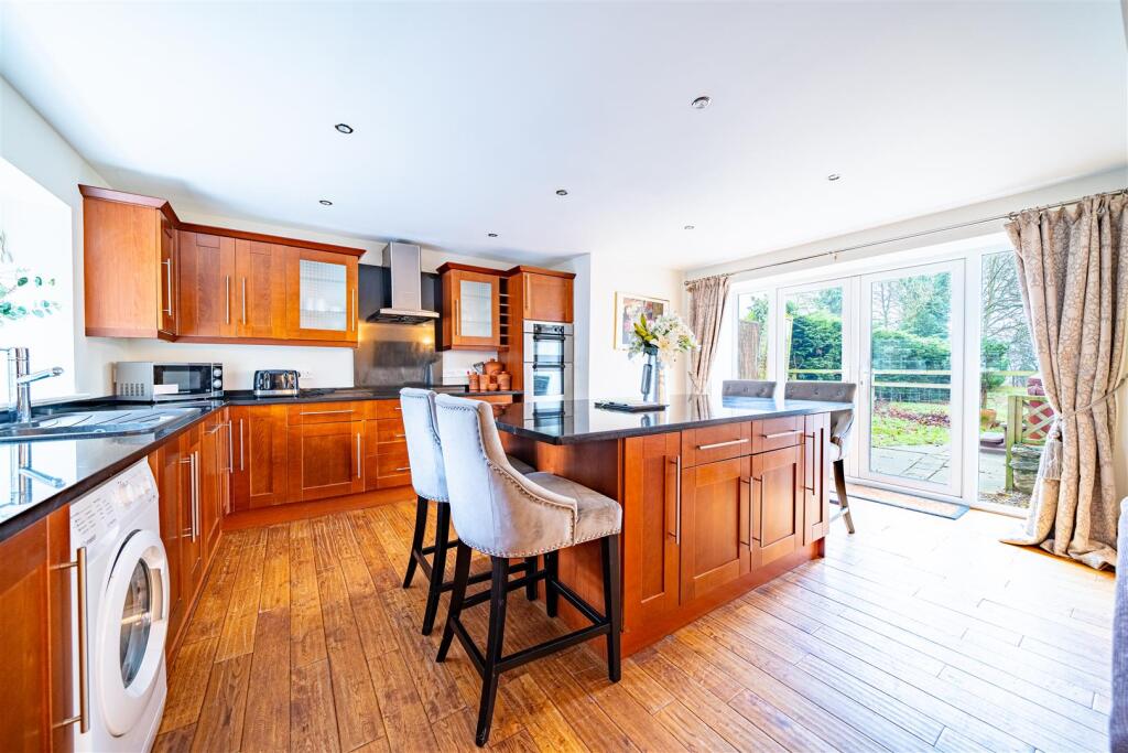 24235 The Coach house-008.jpg