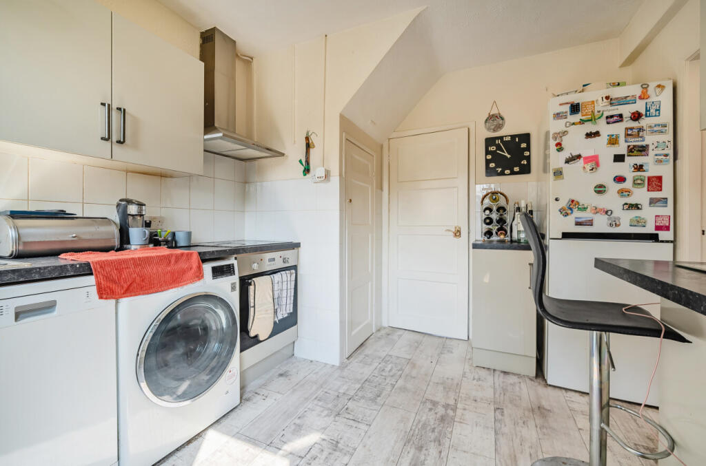 1305719-20-684bed...