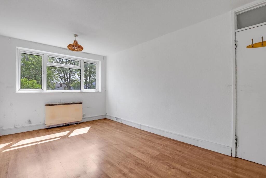 06-1472JHPropWpen - 5 Harley Court -16-medium.JPG