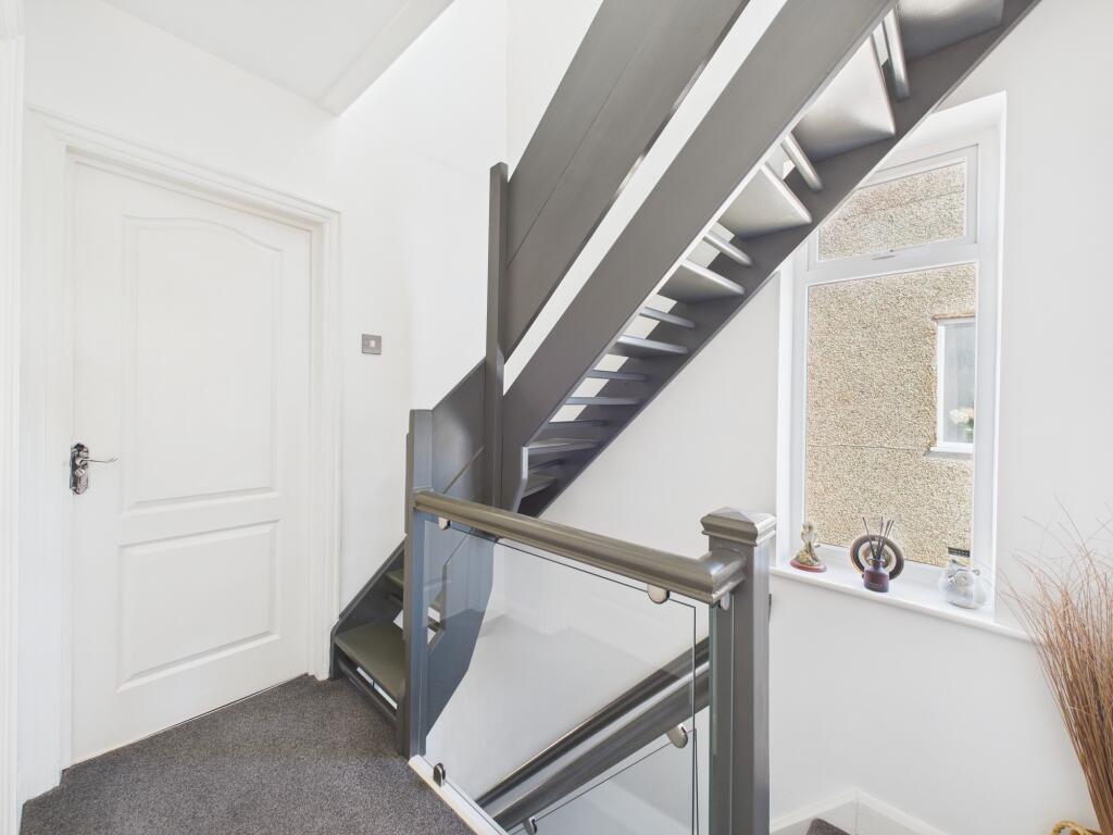 CAM05192G0-PR0042-STILL032