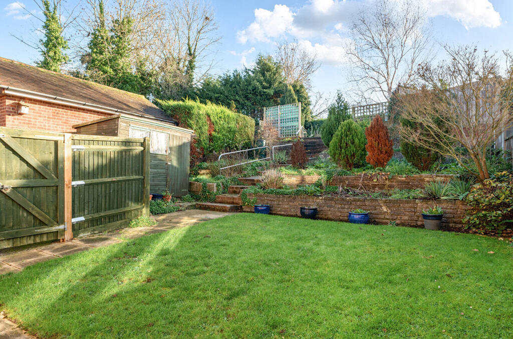 1388722-18-694554...