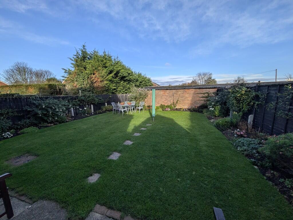 PXL_20251120_1033...