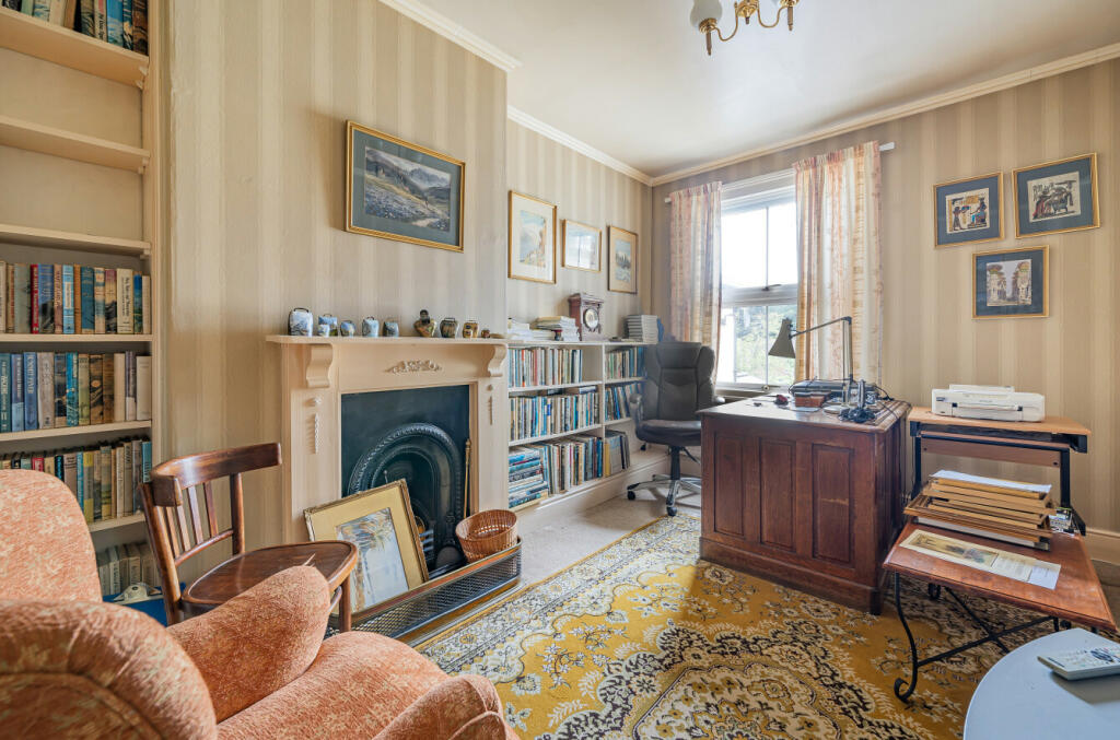 Bedroom/Study