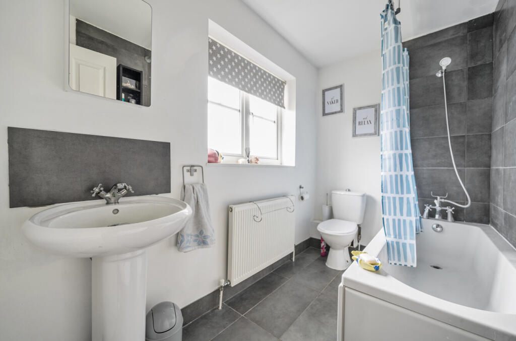 16-681dfb88c4486-...